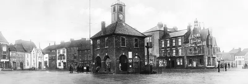 Historic black and white photograph of Yarm High Street